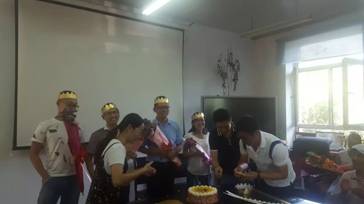 https://mmbiz.qpic.cn/mmbiz_jpg/XI4Xe5tZyTuQ4FvUPdJJ4icCYqMBS54icbxDicPicOib9Uju8muBqHQ03OrIypg9d7nyzeqXHeSwxuKme1ZsbicQIZTg/0?wx_fmt=jpeg